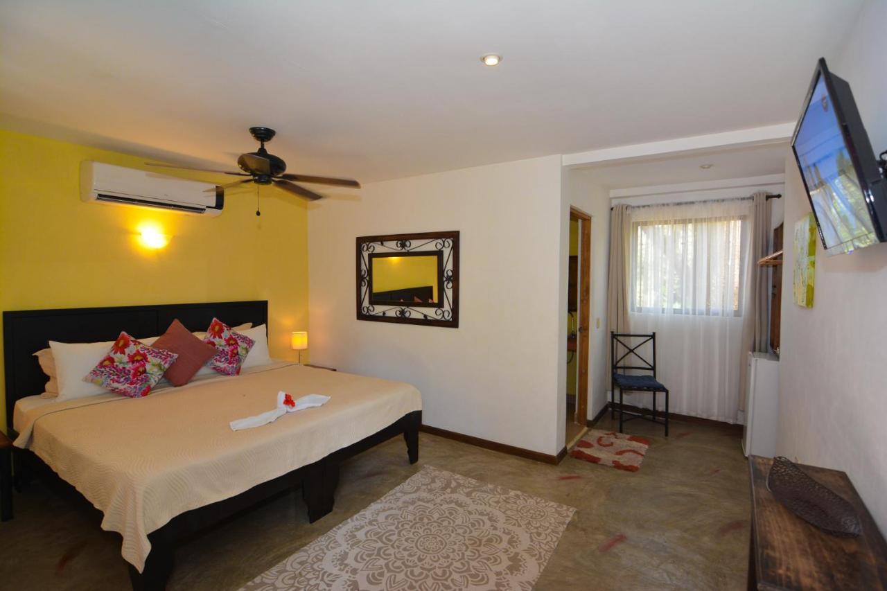 Conchal Hotel Brasilito Esterno foto